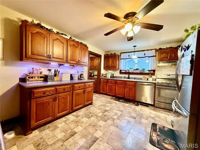 312 W Milton Street, New Florence, MO 63363