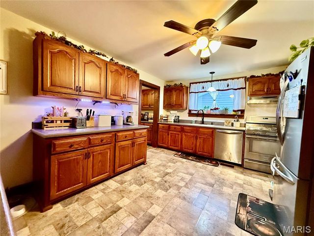 312 W Milton Street, New Florence, MO 63363