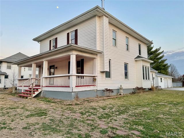 312 W Milton Street, New Florence, MO 63363