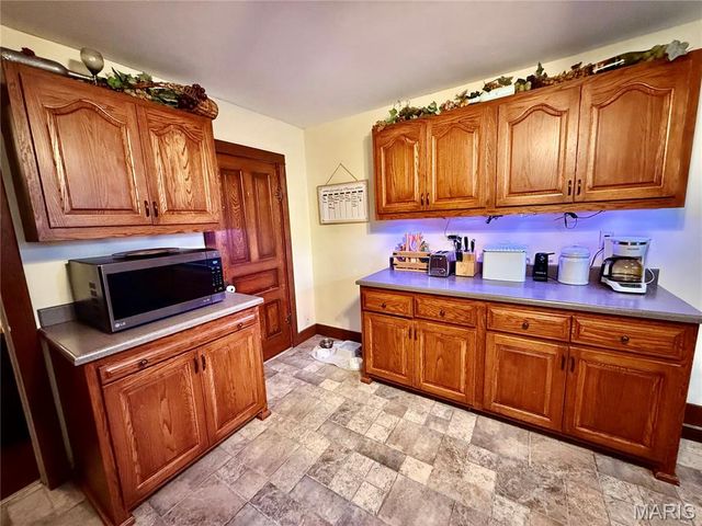 312 W Milton Street, New Florence, MO 63363