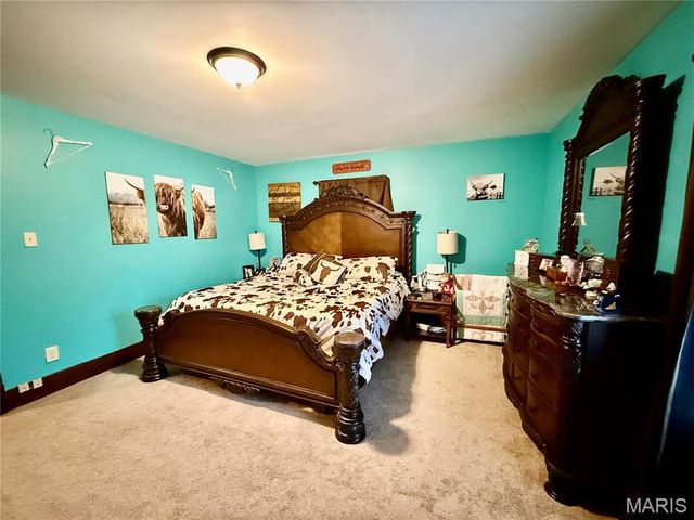 312 W Milton Street, New Florence, MO 63363