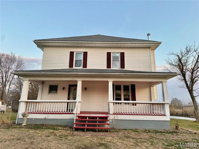 312 W Milton Street, New Florence, MO 63363