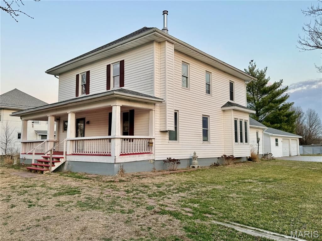 312 W Milton Street, New Florence, MO 63363