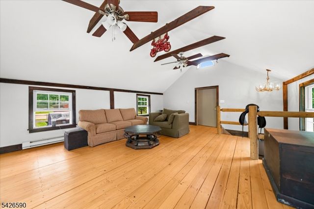 179 Lindbergh Rd, East Amwell Twp., NJ 08525