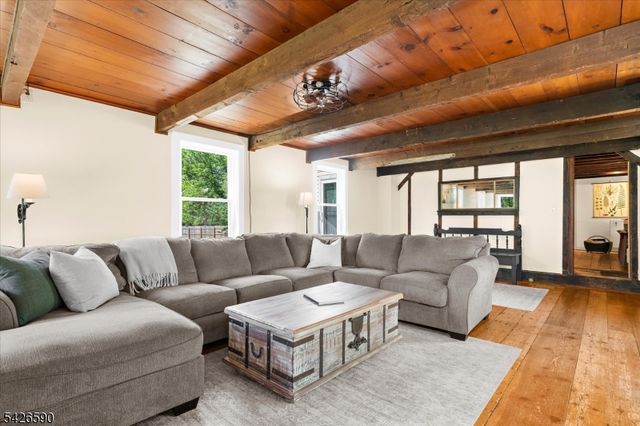 179 Lindbergh Rd, East Amwell Twp., NJ 08525