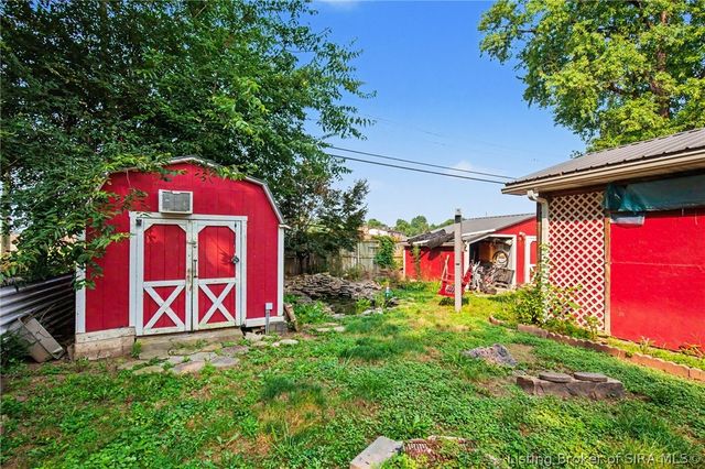 1025 Morris Avenue, Jeffersonville, IN 47130