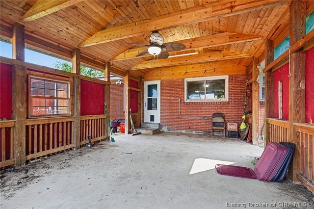 1025 Morris Avenue, Jeffersonville, IN 47130