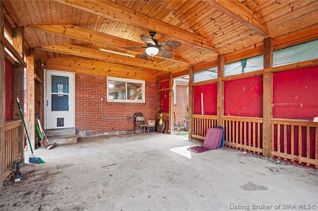 1025 Morris Avenue, Jeffersonville, IN 47130