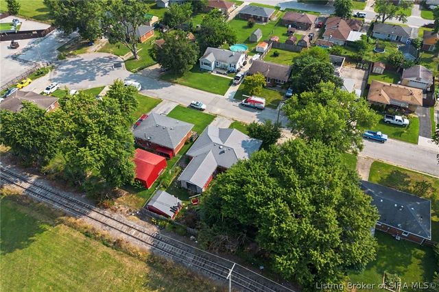 1025 Morris Avenue, Jeffersonville, IN 47130