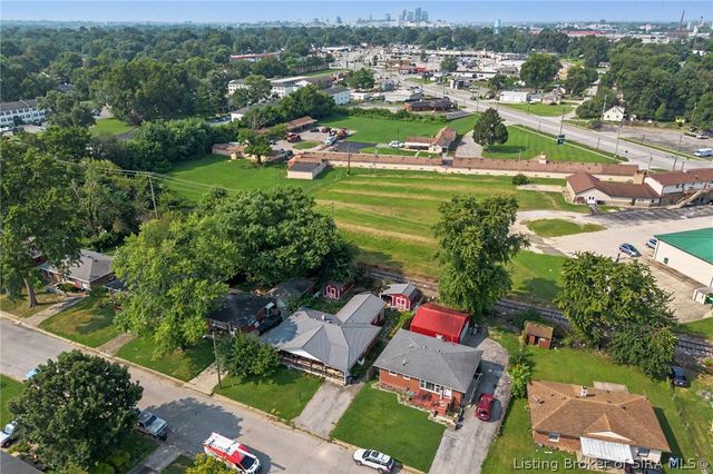 1025 Morris Avenue, Jeffersonville, IN 47130