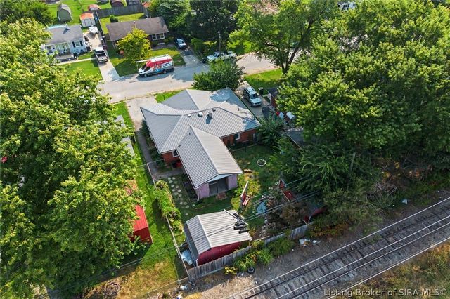 1025 Morris Avenue, Jeffersonville, IN 47130
