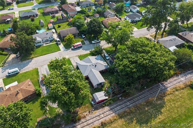 1025 Morris Avenue, Jeffersonville, IN 47130