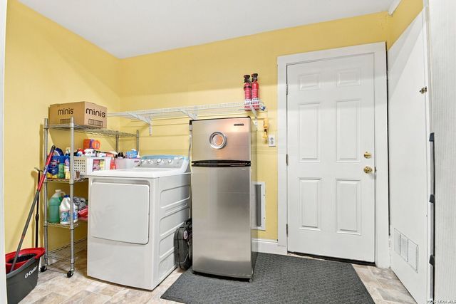 3323 Deer CRK, San Antonio, TX 78230
