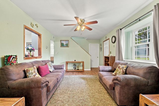 3323 Deer CRK, San Antonio, TX 78230