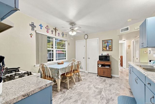 3323 Deer CRK, San Antonio, TX 78230