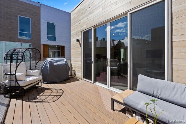 2820 John R Street, Detroit, MI 48201