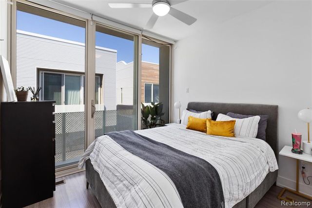 2820 John R Street, Detroit, MI 48201