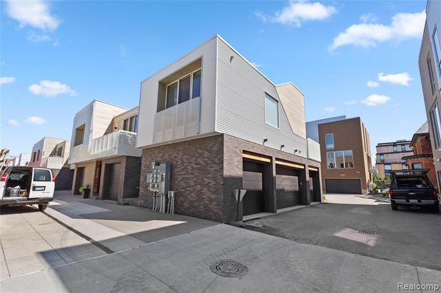 2820 John R Street, Detroit, MI 48201