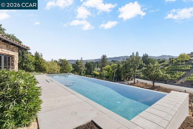 640 El Pintado Rd, Danville, CA 94526