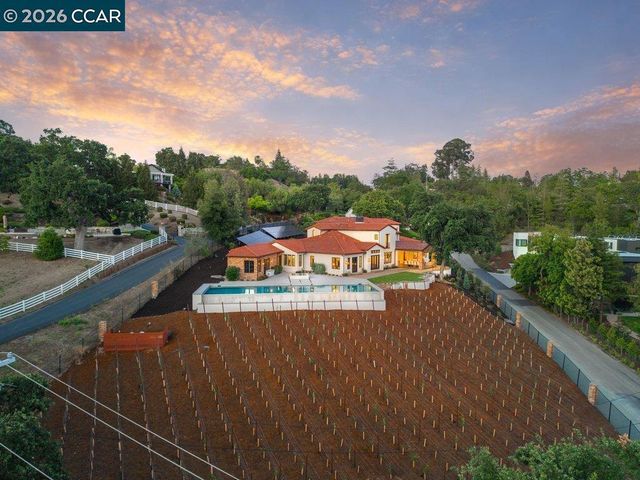 640 El Pintado Rd, Danville, CA 94526