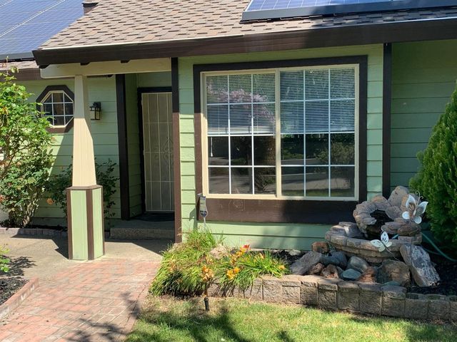 4248 Hackberry Ln, Carmichael, CA 95608