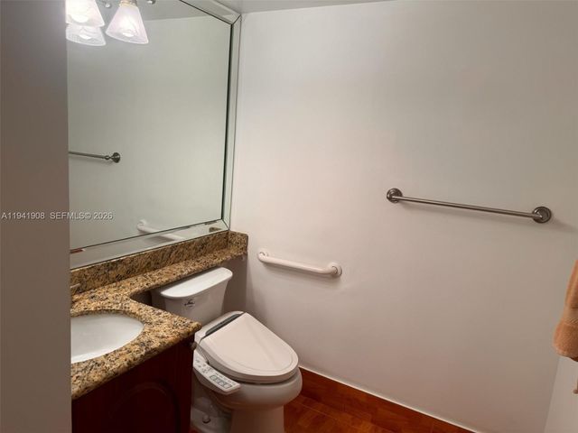 801 SW 138th Avenue 106E, Pembroke Pines, FL 33027