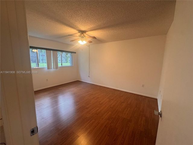 801 SW 138th Avenue 106E, Pembroke Pines, FL 33027