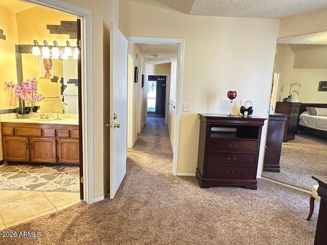 506 E KERRY Lane, Phoenix, AZ 85024