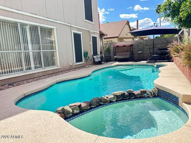 506 E KERRY Lane, Phoenix, AZ 85024