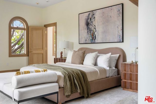 424 Marguerita Avenue, Santa Monica, CA 90402