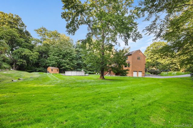 5 Rome Court, Cortlandt Manor, NY 10567