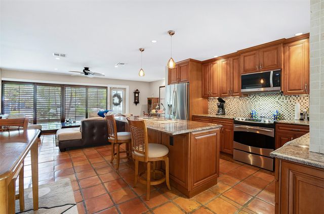 1731 NE 7th Ter, Fort Lauderdale, FL 33305