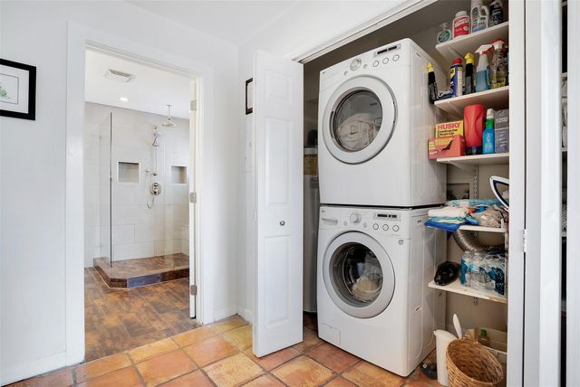 1731 NE 7th Ter, Fort Lauderdale, FL 33305