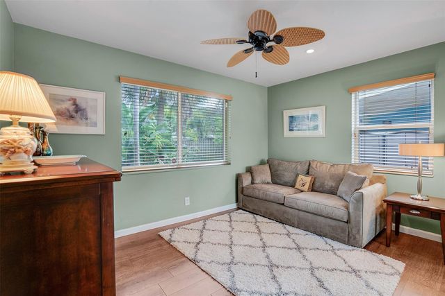 1731 NE 7th Ter, Fort Lauderdale, FL 33305