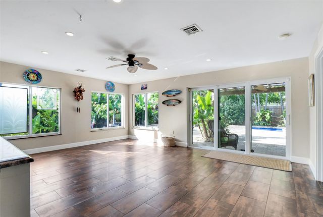 1731 NE 7th Ter, Fort Lauderdale, FL 33305