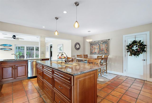 1731 NE 7th Ter, Fort Lauderdale, FL 33305