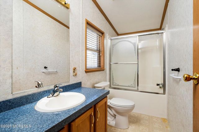 405 Maplehurst Court, Manchester, NJ 08759