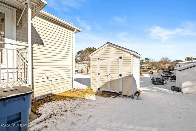 405 Maplehurst Court, Manchester, NJ 08759