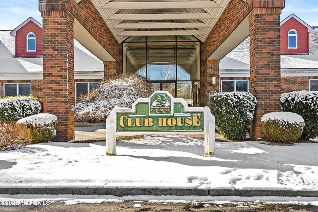 405 Maplehurst Court, Manchester, NJ 08759