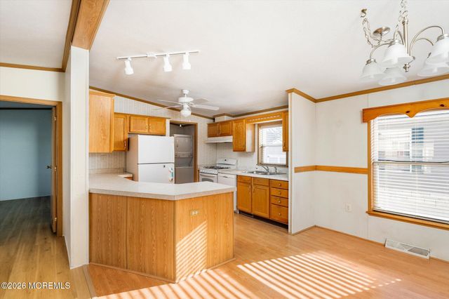 405 Maplehurst Court, Manchester, NJ 08759