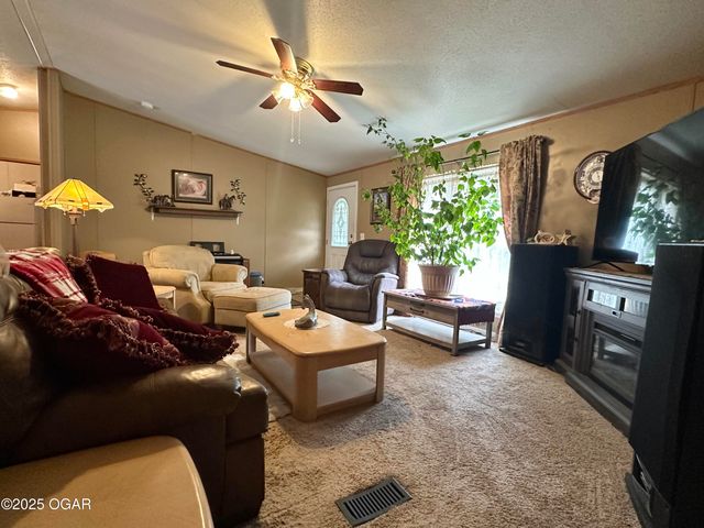 144 Serenity Lane, Anderson, MO 64831