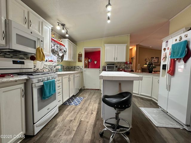 144 Serenity Lane, Anderson, MO 64831