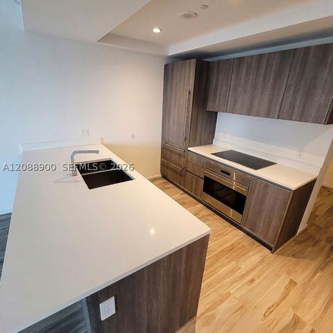 801 S Miami Ave 4108, Miami, FL 33130