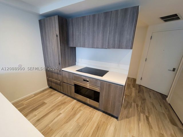 801 S Miami Ave 4108, Miami, FL 33130