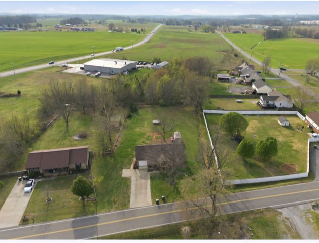 2009 New Deal Potts Rd, Portland, TN 37148