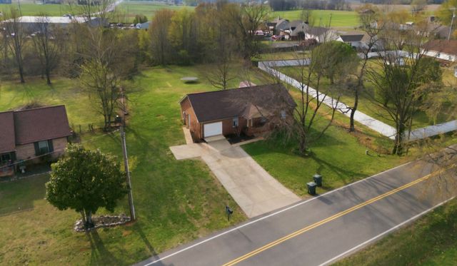 2009 New Deal Potts Rd, Portland, TN 37148