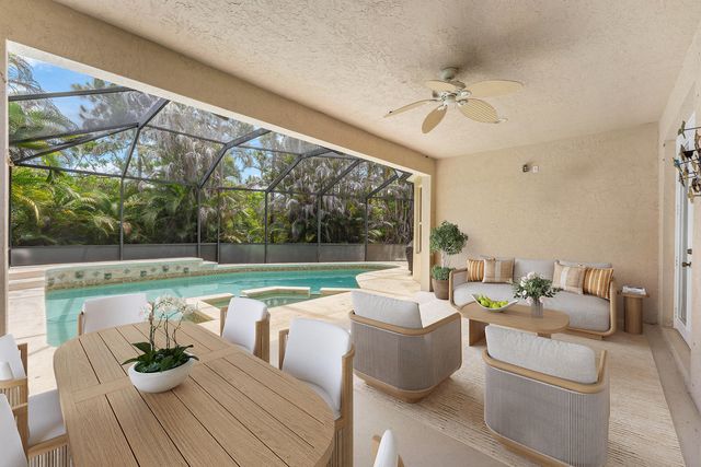 4717 NW Winter Oak Court, Jensen Beach, FL 34957