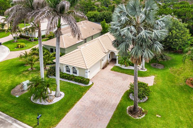 4717 NW Winter Oak Court, Jensen Beach, FL 34957