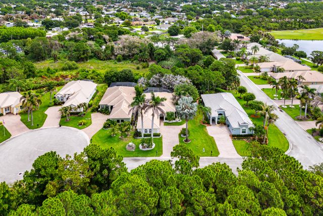 4717 NW Winter Oak Court, Jensen Beach, FL 34957