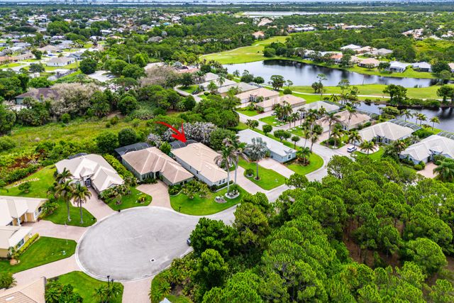 4717 NW Winter Oak Court, Jensen Beach, FL 34957